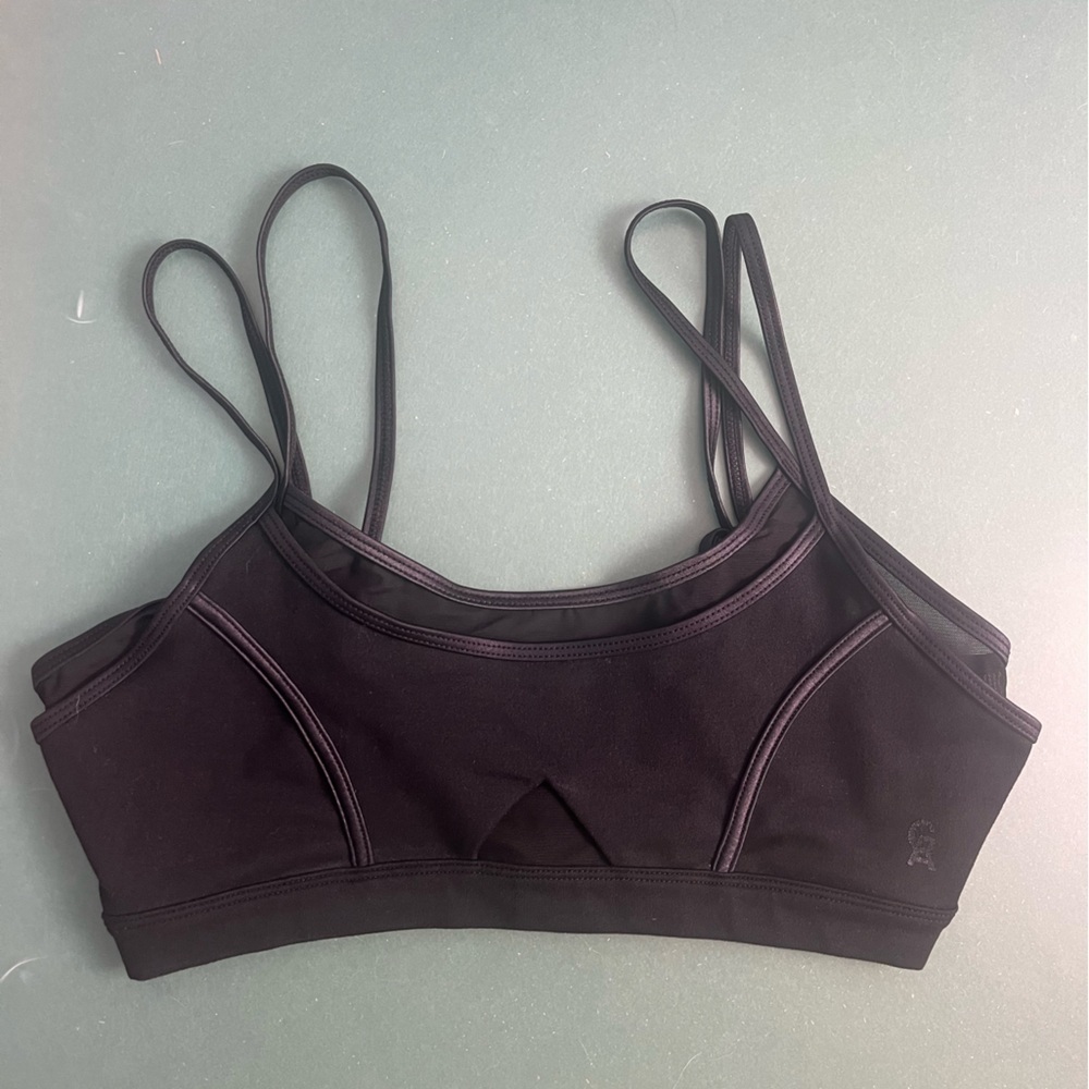 Good American Womens Black Keyhole Adjustable Unpadded Wireless Sports Bra 2/med